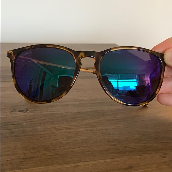Polarized Tortoise Sunglasses - Picture 6 of 7